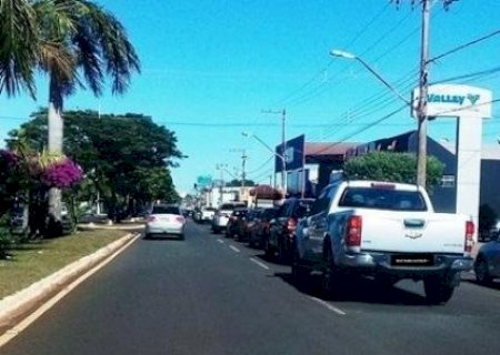 Carreata a favor de Bolsonaro reúne 30 veículos em Nova Andradina