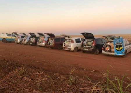 Nova Alvorada do Sul: Polícia apreende comboio de oito carros com R$ 100 mil em contrabando