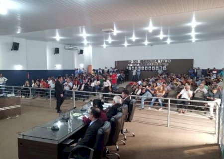 Por 8 votos a 3 prefeito de Nova Alvorada é absolvido e continua no cargo