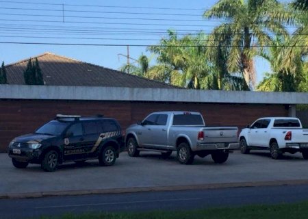 AGORA: Em nova fase da Lava Jato, PF vasculha mansão no centro de Ponta Porã