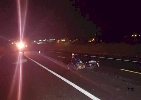 Ponta Porã: Motociclista morre e mulher fica ferida em acidente entre moto e carro