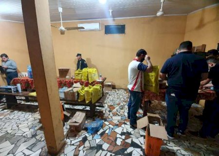 Dupla &eacute; presa com 1,2 milh&atilde;o de reais em caixas de papel&atilde;o na fronteira