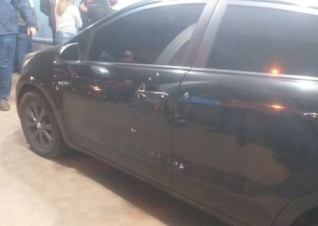 Bancário é ferido a tiros em atentado quando chegava em casa em MS