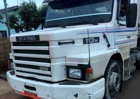 Homem é preso dirigindo carreta embriagado em Deodápolis