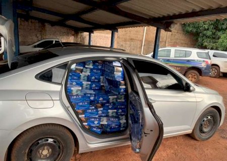 Assentamento Itamarati: Trio &eacute; preso com carros abarrotados de rel&oacute;gios, &oacute;culos e ma&ccedil;os de cigarros