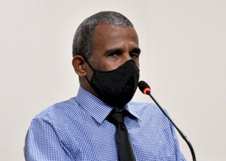Reginaldo pede que médicos permaneçam no hospital todo o tempo de seu Plantão