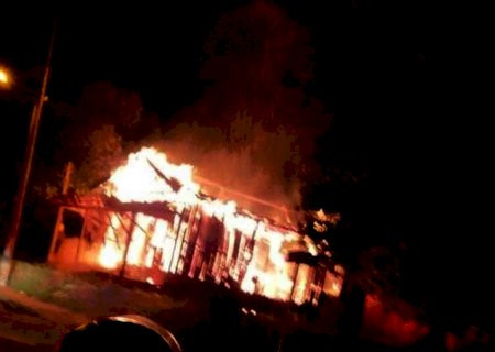 Polícia continua investigações e incêndios são tratados como retaliação a operação