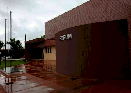 Mulher &eacute; condenada por se omitir sobre estupro da filha dos 7 aos 9 anos em MS