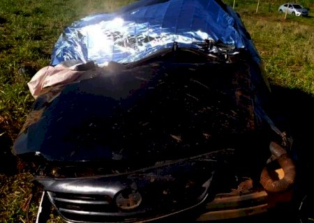Sargento da PM perde controle da direção e morre após capotar carro entre Angélica e Ivinhema