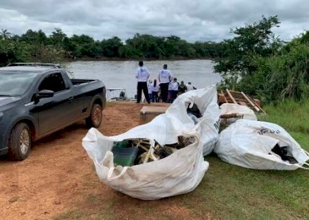 Mutir&atilde;o retira mais de 500 quilos de lixo do Rio Ivinhema