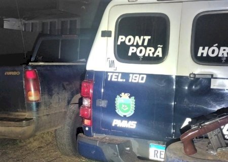 Embriagado, homem é preso com drogas e submetralhadora na fronteira