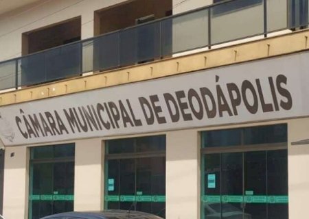 Vereadores de Deodápolis votam reajuste com impacto que d&aacute; para construir 36 casas por ano