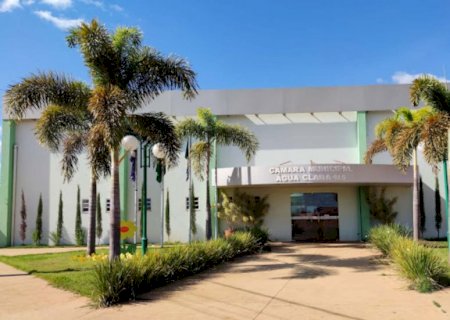 Gastos continuam após denúncia e valor de diárias para vereadores de Água Clara chega a R$ 414 mil