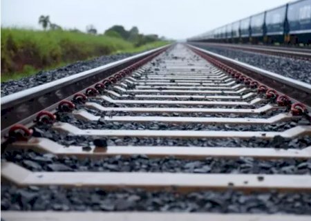 Usina na Capital est&aacute; no pacote de &ldquo;pagamentos&rdquo; por terra para ferrovia em MT