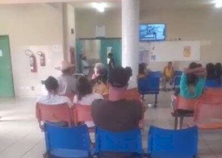 Paciente com suspeita de covid briga em UPA e funcion&aacute;rios chamam a pol&iacute;cia