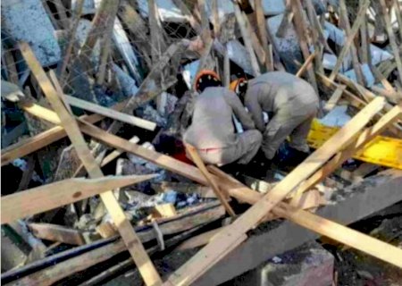 Duas pessoas ficam feridas após estrutura de obra desabar em Nova Andradina