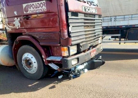 Motociclista morre no hospital três dias após ser atropelado por carreta em São Gabriel do Oeste