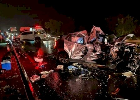 Acidente entre 3 veículos na BR-163 deixa rastro de destruição e ocupantes saem ilesos