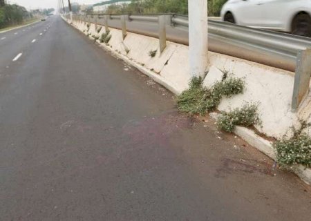 Motociclista morre em acidente e ve&iacute;culo vai parar a 50 metros de dist&acirc;ncia em Campo Grande