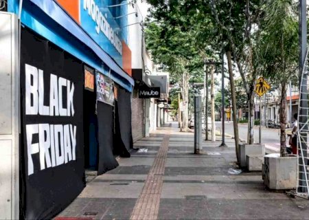 Tradicionais ‘filas da madrugada’ somem em Campo Grande em dia de Black Friday