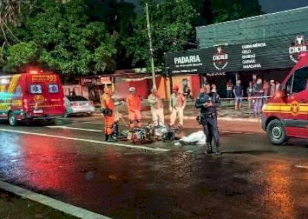 Motociclista desvia de carro, cai e morre atropelado em Campo Grande