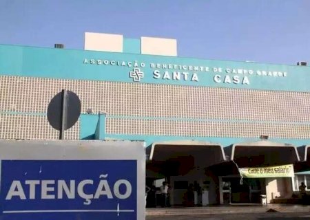 Motociclista morre ap&oacute;s bater com moto parada em sem&aacute;foro na Avenida Afonso Pena