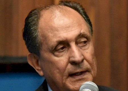 Zé Teixeira solicita obras na MS-145 e reforma de ginásio em Jateí