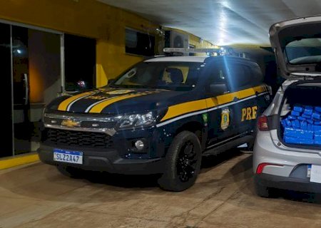 PRF apreende 318 Kg de maconha e recupera veículo em Água Clara