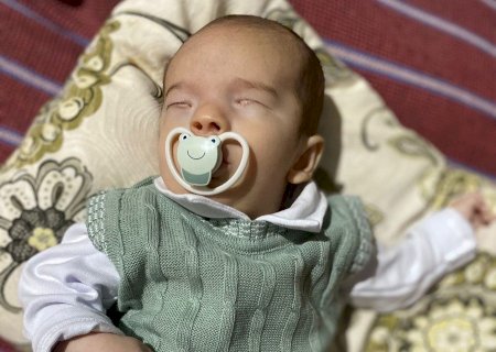 Família de MS busca ajuda para tratamento de bebê com condição rara