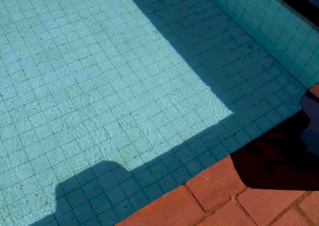 Tragédias recentes reforçam cuidado redobrado com crianças em dias quentes e folgas em MS