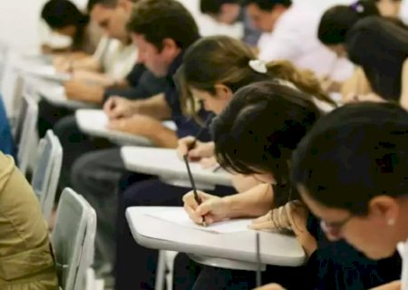 Semana começa com mais de mil vagas em concursos e seleções com salários de até R$ 10 mil
