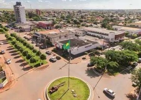 Bebê é socorrido após ficar submerso por dez minutos em piscina de plástico