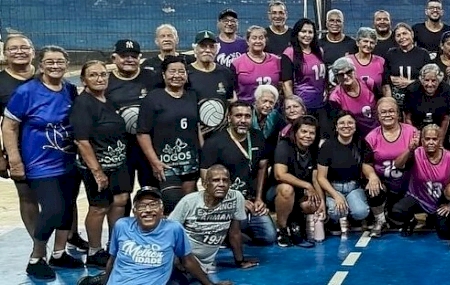 Vicentina: Com bandeira na mão e amor no coração, vôlei adaptado é exemplo de vida e superação
