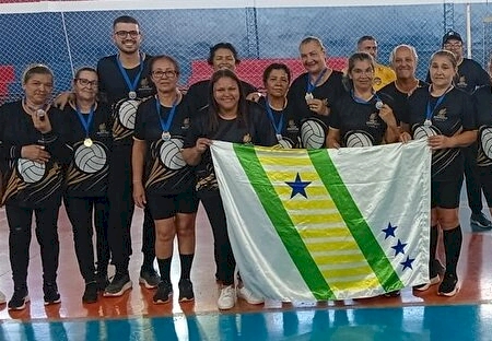 Volei adaptado de Vicentina vence torneio quadrangular em Angélica