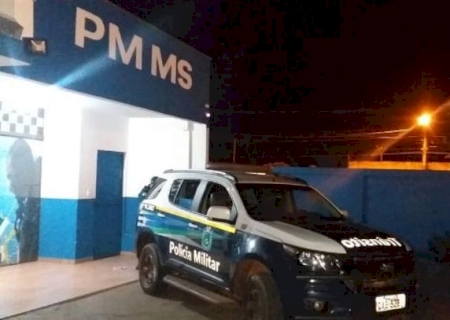Homem embriagado é detido após tentar agredir a própria filha com espeto em Caarapó