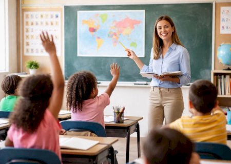 Prefeitura de Caarapó institui Prêmio Professor Destaque e incentiva inovação na educação municipal