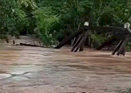 Governo antecipa contrata&ccedil;&atilde;o para agilizar recupera&ccedil;&atilde;o de pontes ap&oacute;s chuvas>