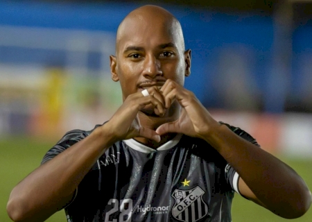 Com trinca de Alex Choco, Operário goleia Primavera e segue na briga por classificação na Copa Verde