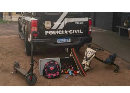 Crianças invadem casa e furtam caixa de brinquedos, patinete e triciclo elétrico em MS