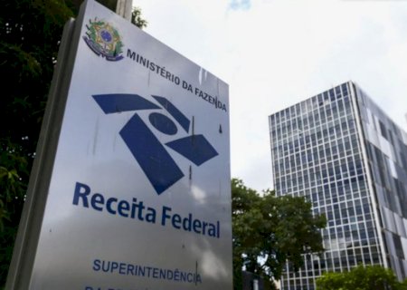 Notificação a vendedora de marmitas por movimentar pix é fake news, diz Receita Federal