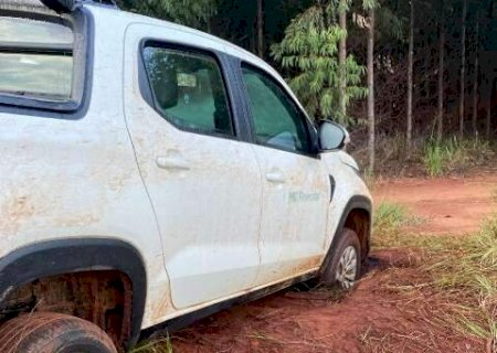 Agrônoma desaparecida é encontrada após passar a noite com carro atolado>