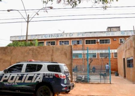 Com Bernal preso, filho cobra R$ 905 mil em pens&atilde;o atrasada>