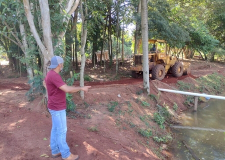 Nova estufa no Sítio Ecológico já produz hortaliças para consumo das escolas em Jateí