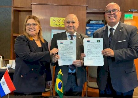 MS, Paran&aacute; e Paraguai discutem calend&aacute;rio vacinal &uacute;nico para fronteira>