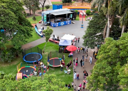 Circula Cultura MS transforma a Praça Getúlio Vargas em palco de arte, dança e música em Fátima do Sul>