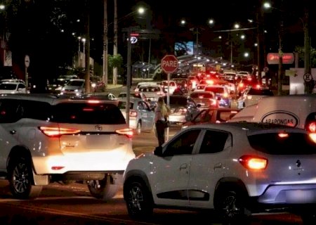 Feiras, mutirão e cultos interditam ruas de Campo Grande nesta semana