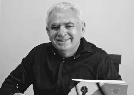 Morre aos 69 anos o escritor e poeta Guimar&atilde;es Rocha>