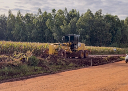Após anos de paralisação, obra de pavimentação asfáltica entre Fátima do Sul e Caarapó é retomada>