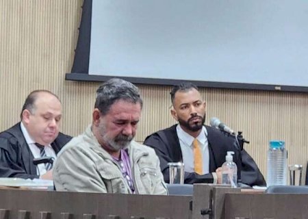 Réu por matar esposa é condenado, mas júri rejeita feminicídio>