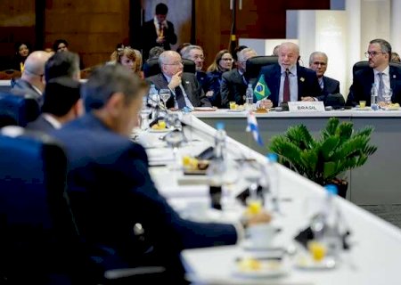Em Assun&ccedil;&atilde;o, Lula diz que Mercosul &eacute; "necessidade estrat&eacute;gica" para a regi&atilde;o
